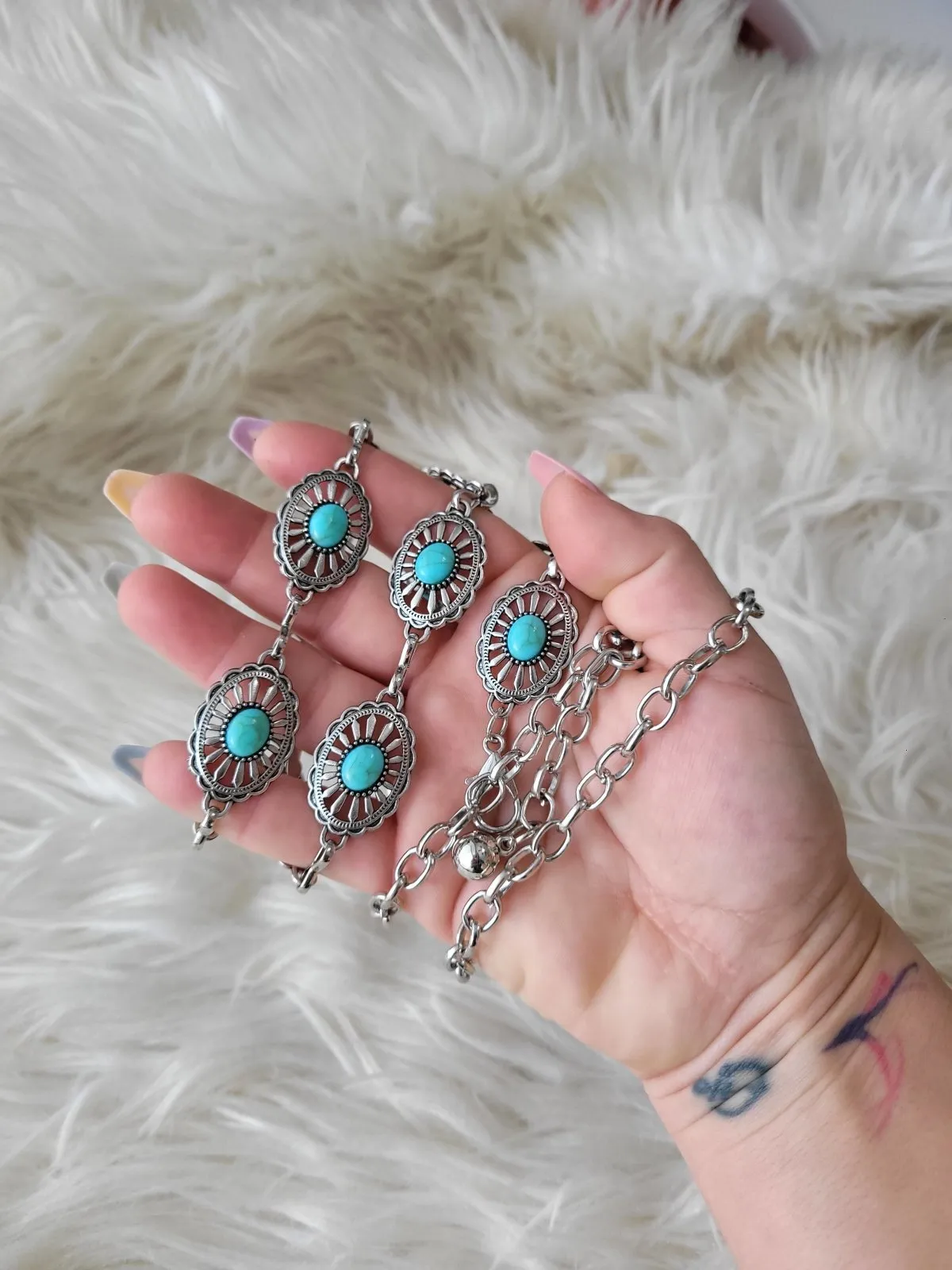 Mini Conch Turquoise Chain Belt